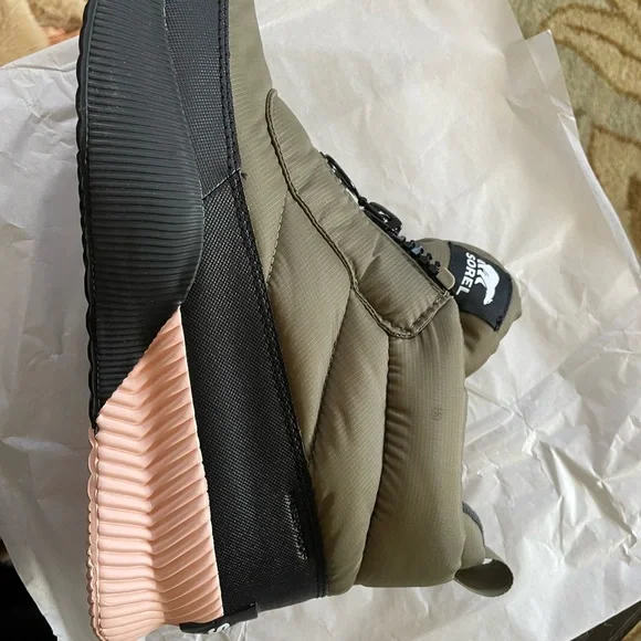 Sorel Khaki and Black Insulated Footwear - Picture 5 of 7